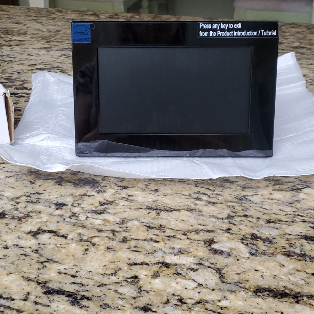 Digital Photo Frame - Picture 5 of 5